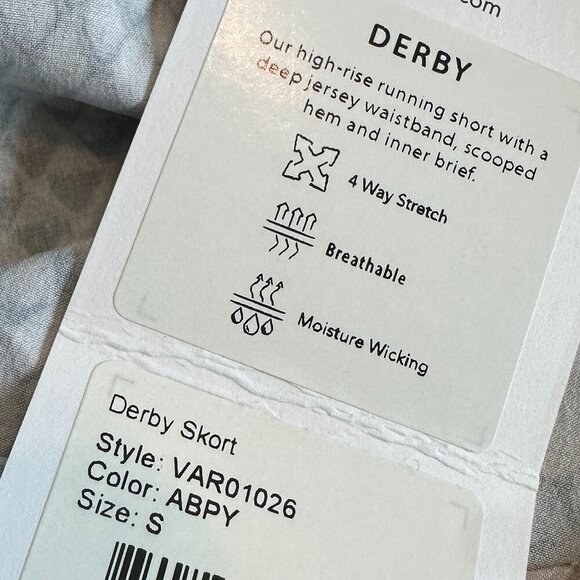 Varley Derby High Waist Shorts Alabaster Python Snakeskin Print Size Small NWT - Picture 13 of 13